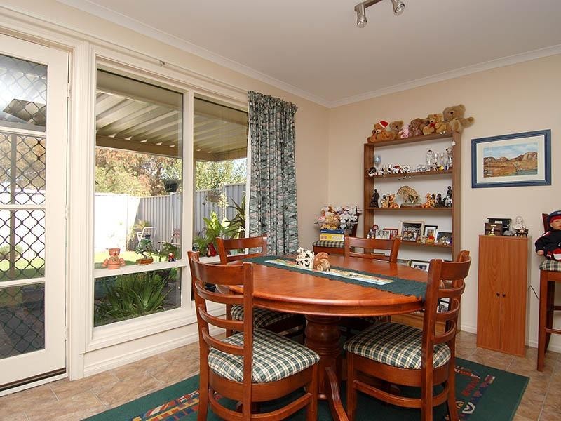 12 Boronia Court, Craigmore SA 5114