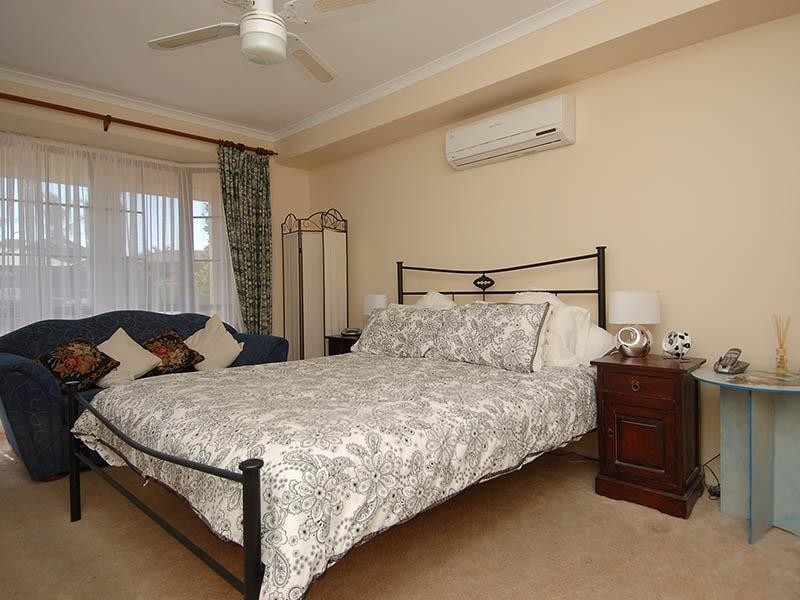 12 Boronia Court, Craigmore SA 5114