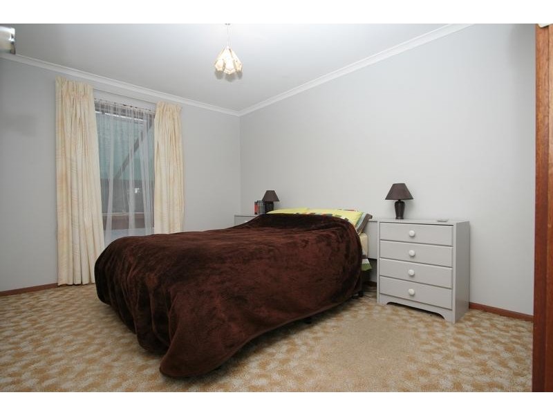 8 Phelps Street, Elizabeth East SA 5112