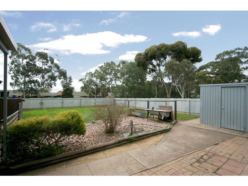 8 Phelps Street, Elizabeth East SA 5112