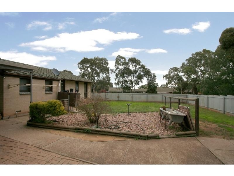 8 Phelps Street, Elizabeth East SA 5112