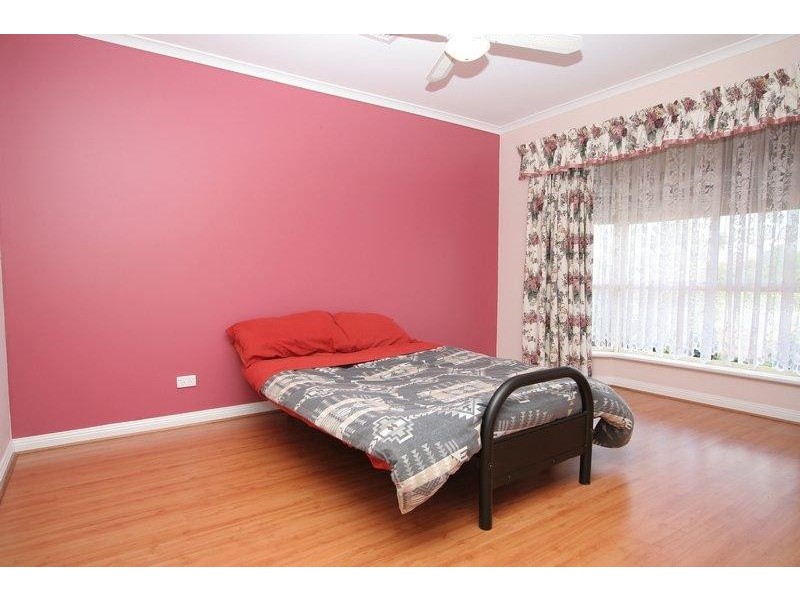 24 Regent Grove, Blakeview SA 5114