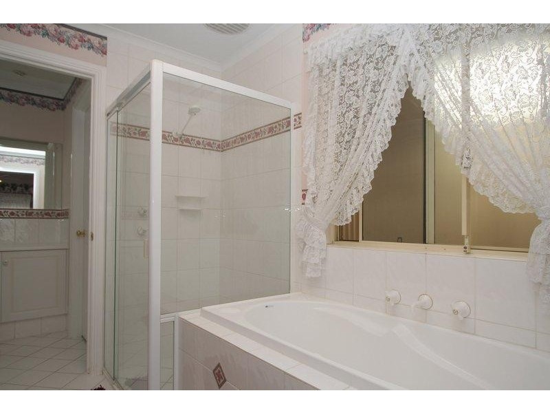 24 Regent Grove, Blakeview SA 5114