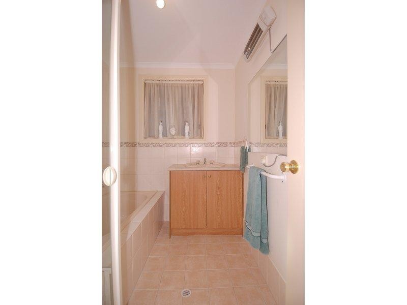 37 A Warooka Crescent, Smithfield SA 5114