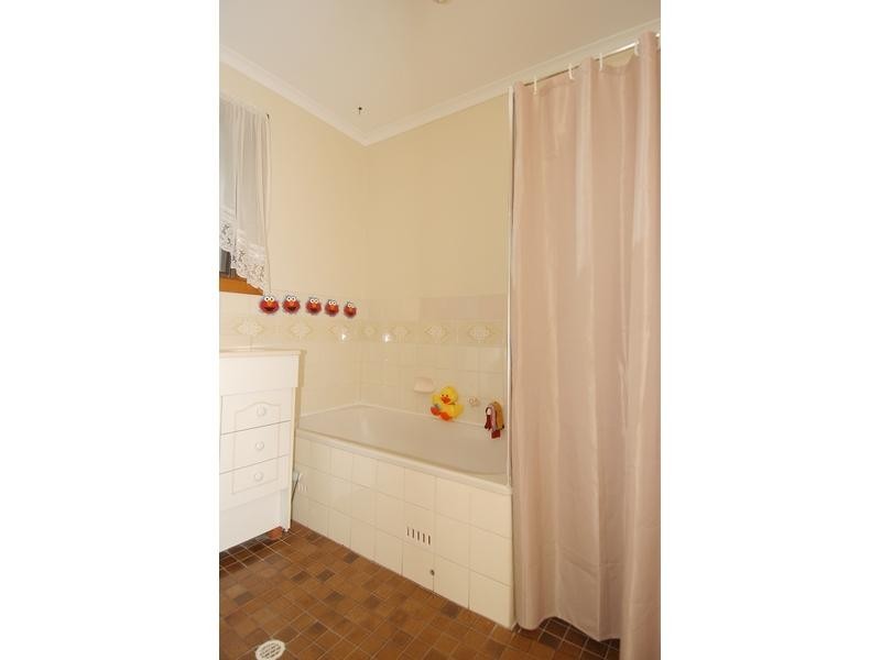 2 Sarah Street, Salisbury East SA 5109