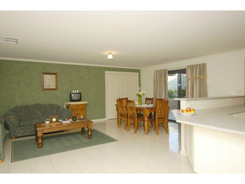 25 Falcon Drive, Hewett SA 5118