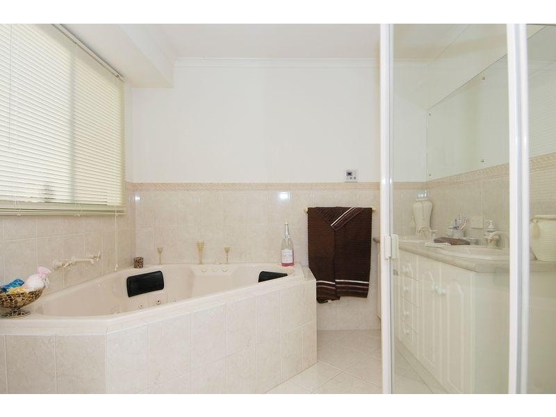 25 Falcon Drive, Hewett SA 5118