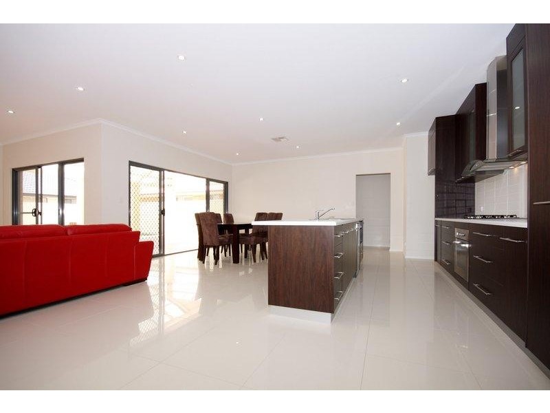 31 Waterside Drive, Burton SA 5110