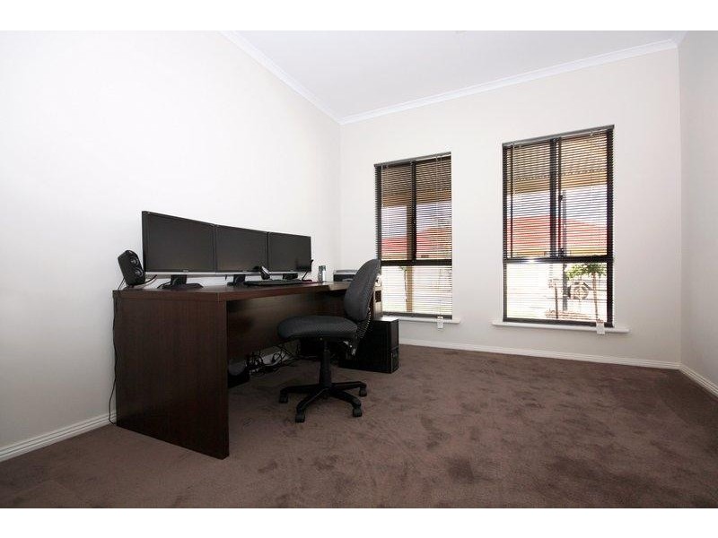 31 Waterside Drive, Burton SA 5110