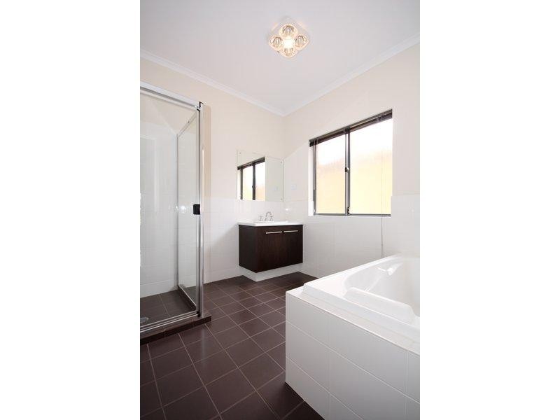 31 Waterside Drive, Burton SA 5110