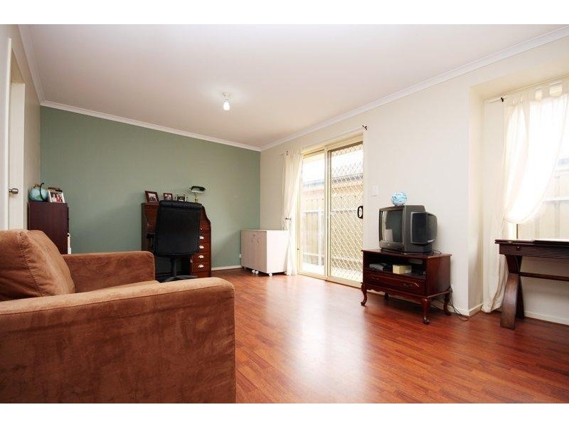 16 Dawn Close, Andrews Farm SA 5114