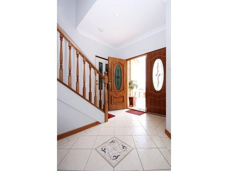 8 Coach House Mews, Hillbank SA 5112