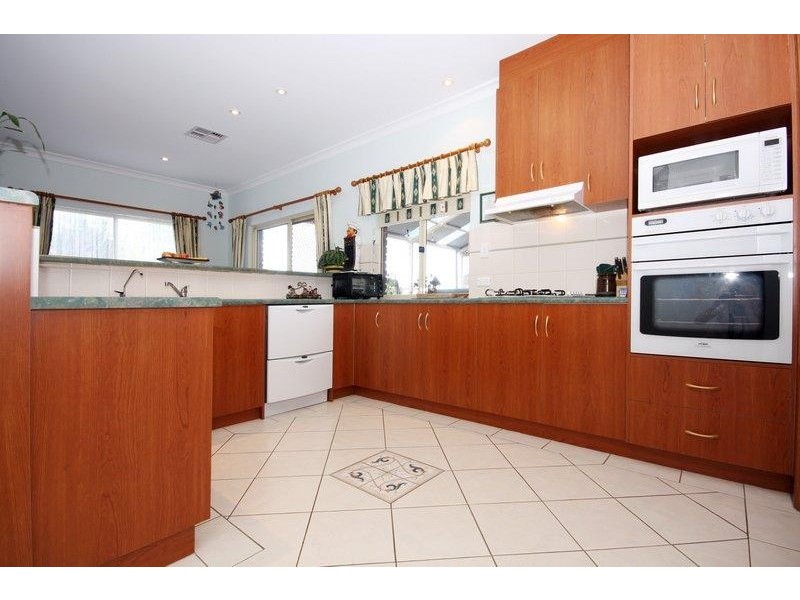 8 Coach House Mews, Hillbank SA 5112