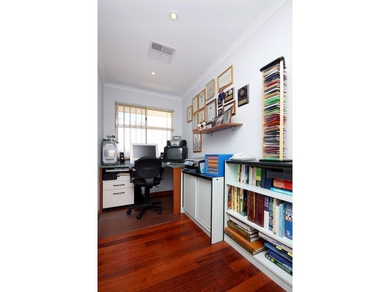 8 Coach House Mews, Hillbank SA 5112