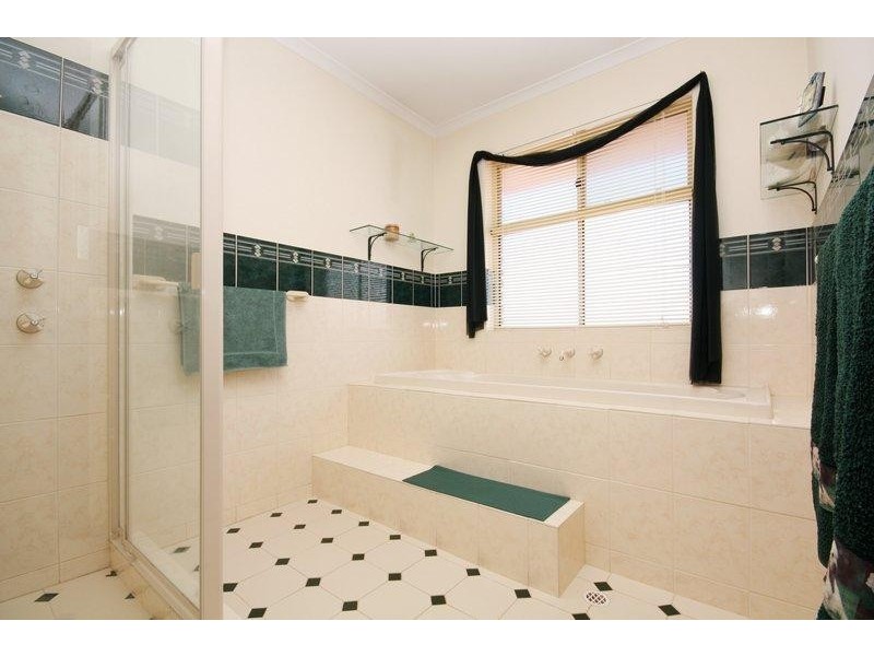 8 Coach House Mews, Hillbank SA 5112