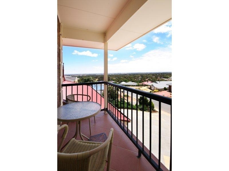 8 Coach House Mews, Hillbank SA 5112