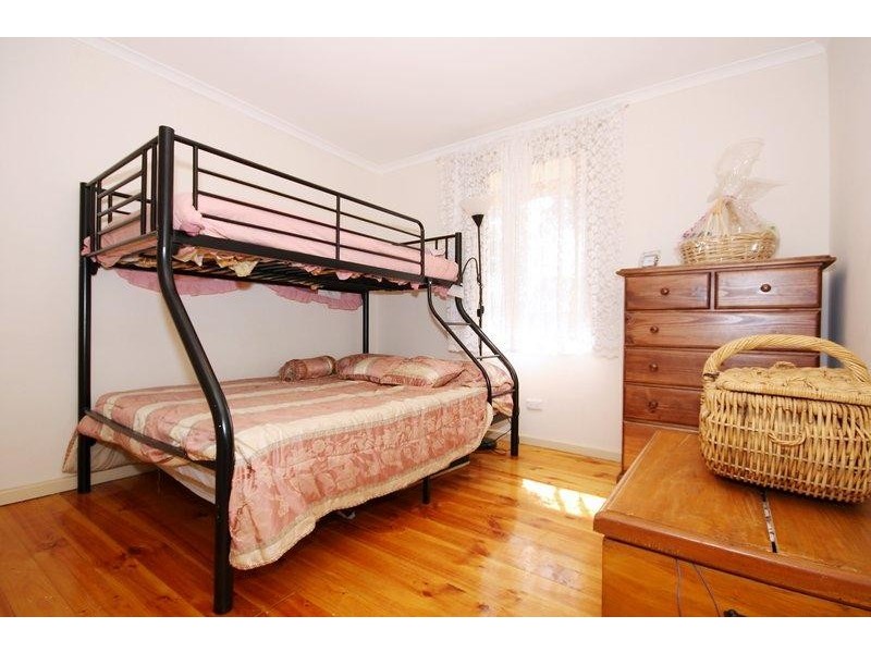 9 Alawoona Road, Munno Para SA 5115