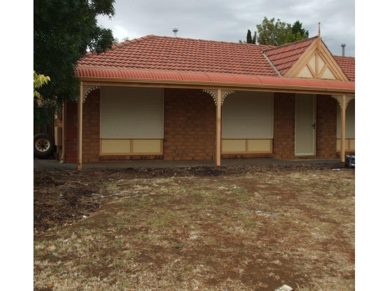 31 President Avenue, Andrews Farm SA 5114