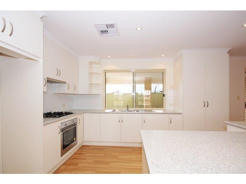 31 Everest Avenue, Andrews Farm SA 5114