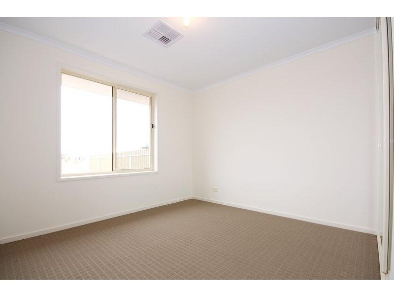 31 Everest Avenue, Andrews Farm SA 5114