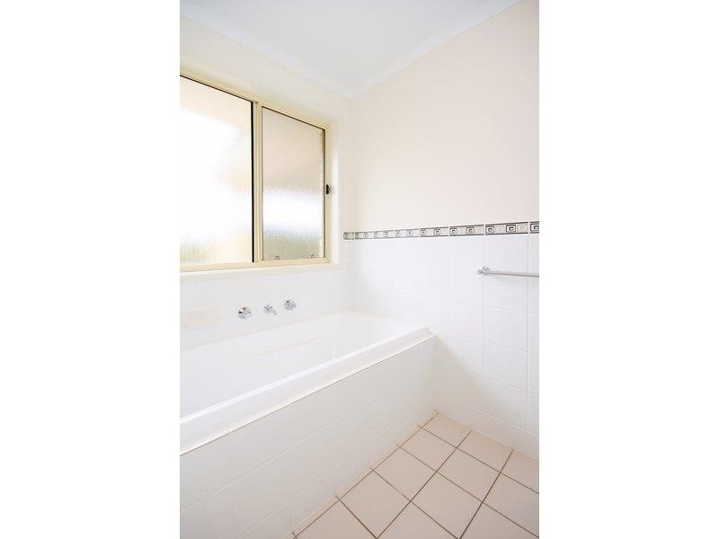 31 Everest Avenue, Andrews Farm SA 5114