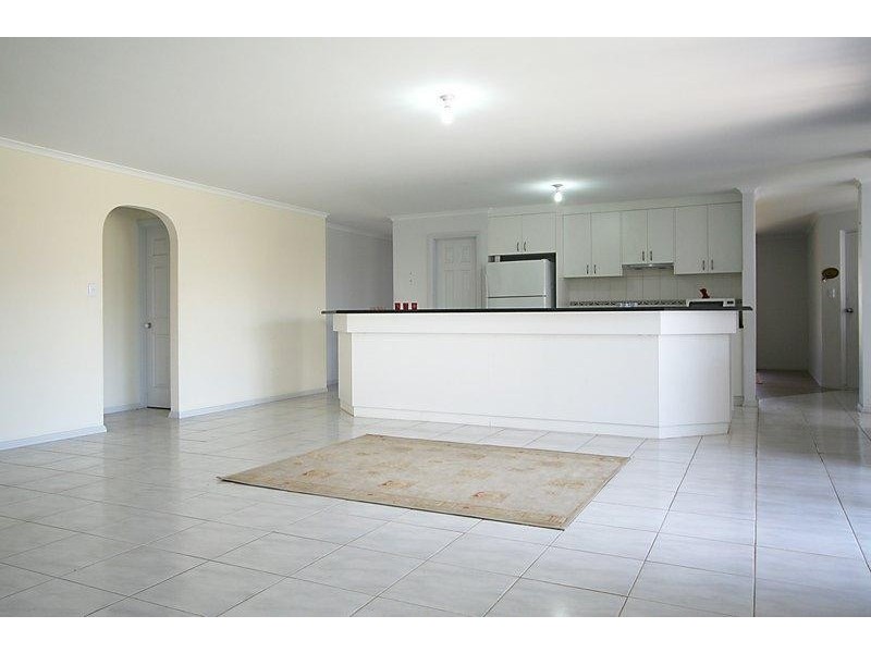 2 Grace Boulevard, Smithfield Plains SA 5114