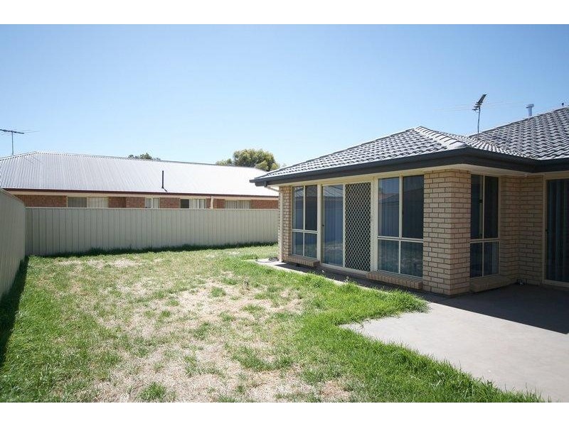 2 Grace Boulevard, Smithfield Plains SA 5114