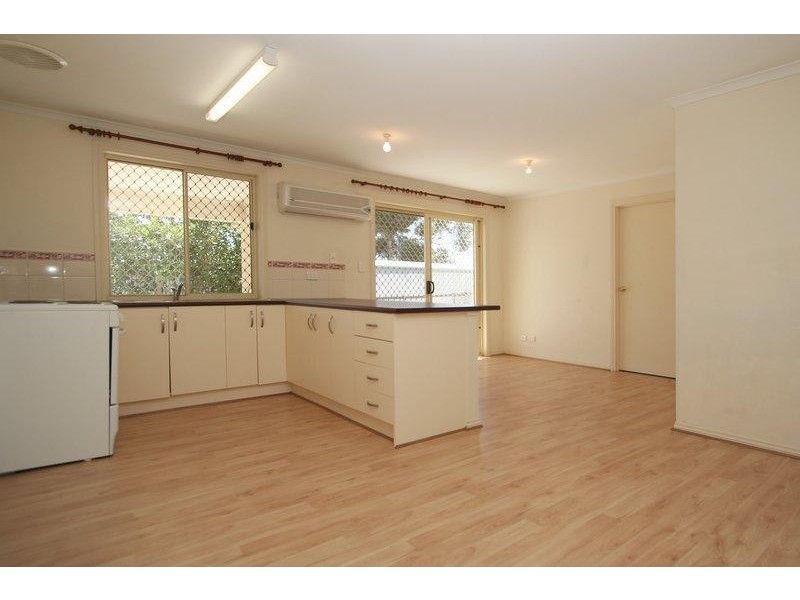 10 Leslie Street, Elizabeth East SA 5112