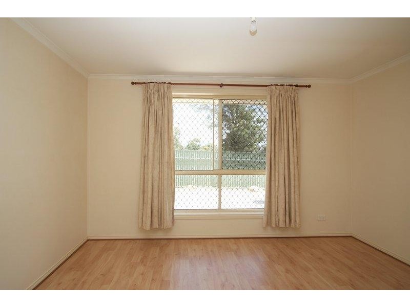 10 Leslie Street, Elizabeth East SA 5112