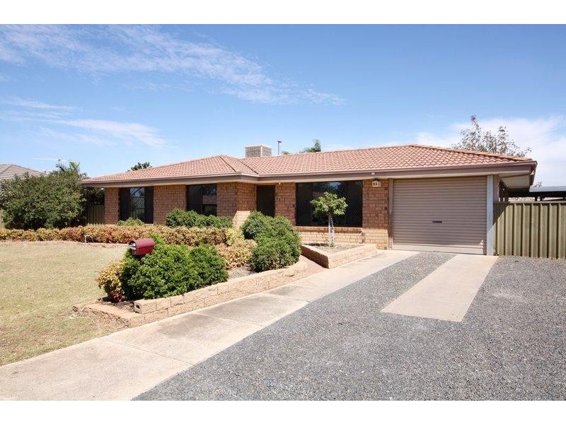 10 Federation Way, Andrews Farm SA 5114