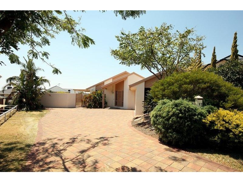 17 Honeysuckle Drive, Hillbank SA 5112