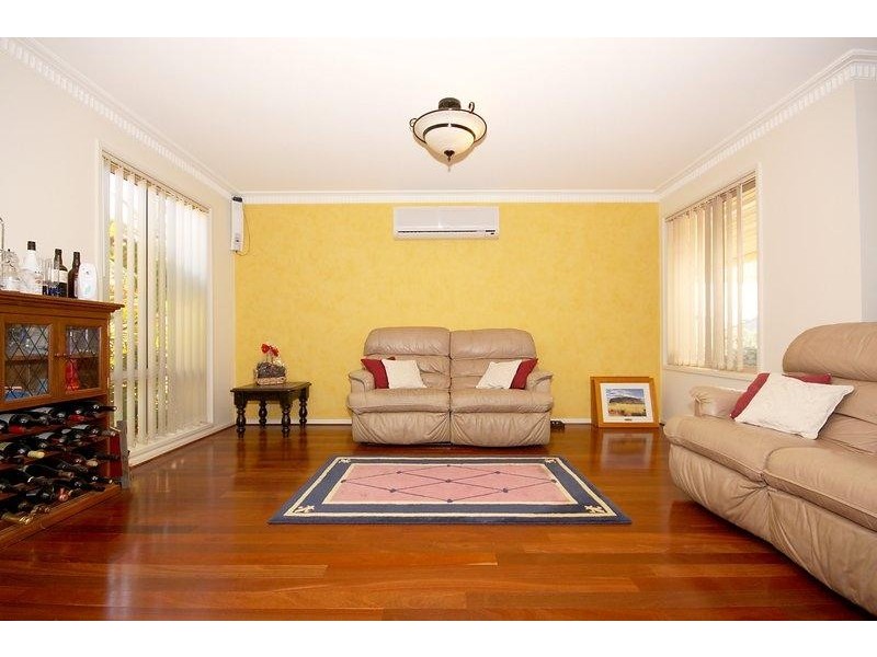 17 Honeysuckle Drive, Hillbank SA 5112