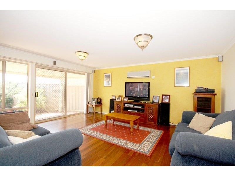 17 Honeysuckle Drive, Hillbank SA 5112