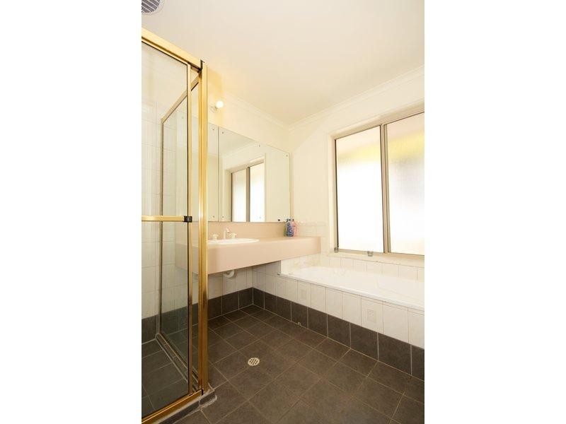 17 Honeysuckle Drive, Hillbank SA 5112