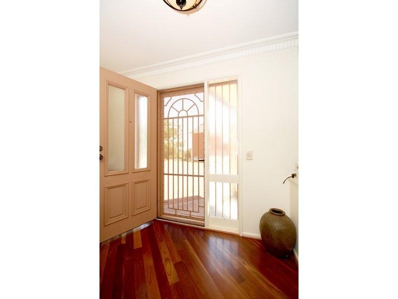 17 Honeysuckle Drive, Hillbank SA 5112