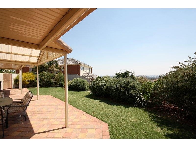 17 Honeysuckle Drive, Hillbank SA 5112