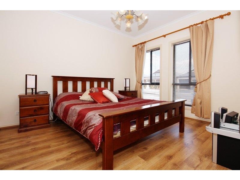 13 Heard Avenue, Mawson Lakes SA 5095