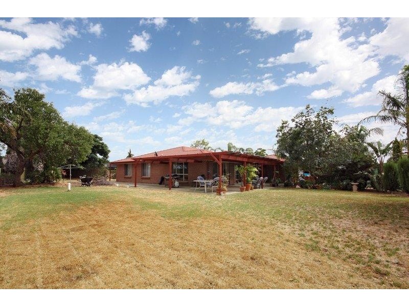 4 Caitlin Court, Angle Vale SA 5117