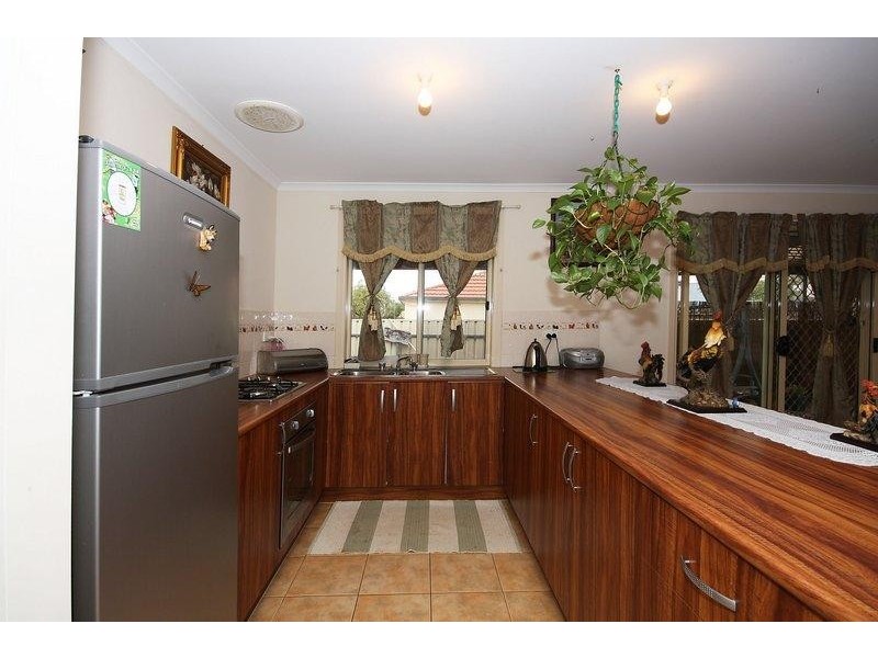 7 Railway Crescent, Evanston SA 5116