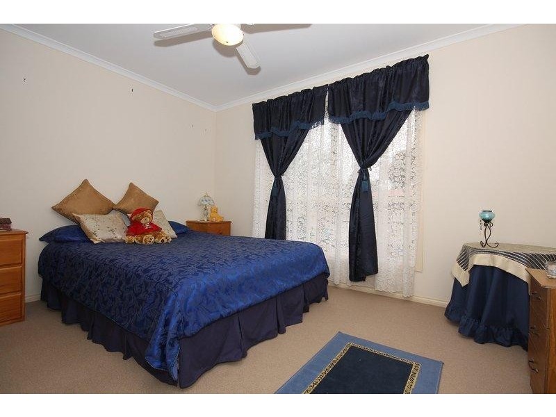 7 Railway Crescent, Evanston SA 5116