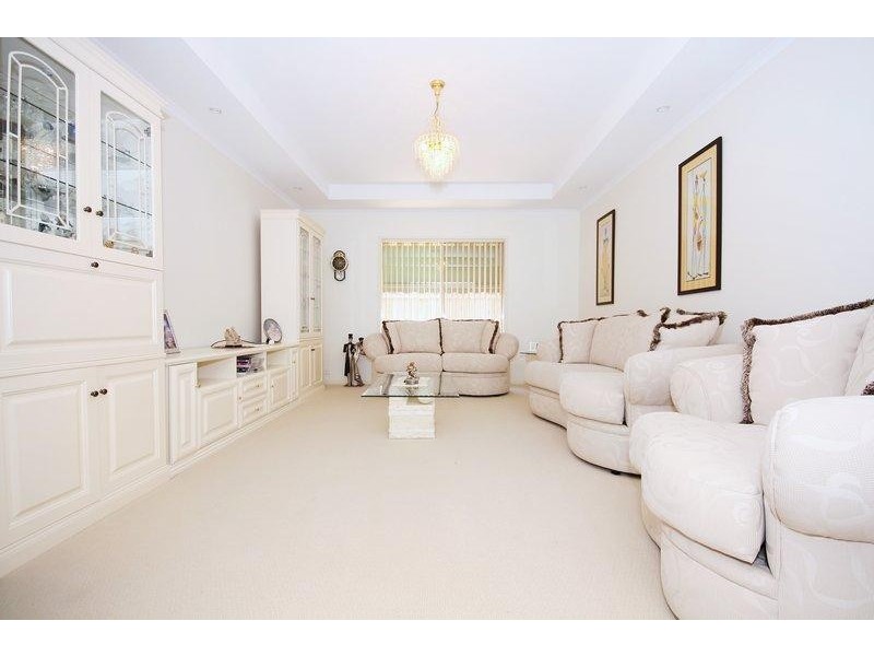 10 Shoalhaven Circuit, Mawson Lakes SA 5095