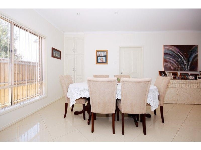 10 Shoalhaven Circuit, Mawson Lakes SA 5095