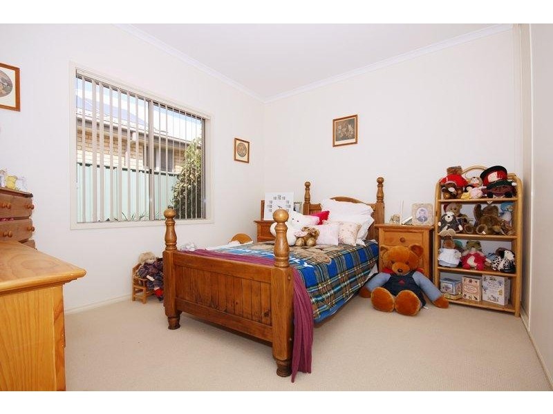 10 Shoalhaven Circuit, Mawson Lakes SA 5095