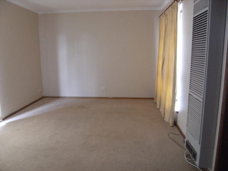 34 Sterling Court, Smithfield Plains SA 5114