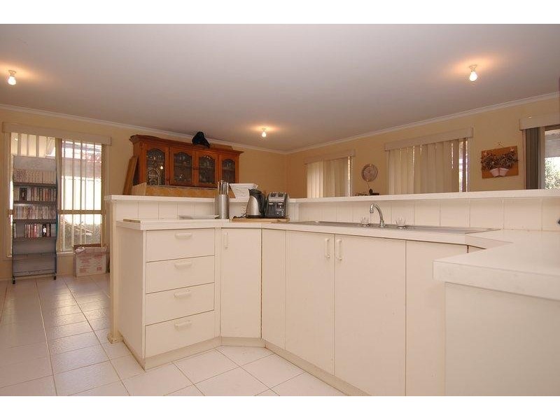 42 Leicester Grove, Andrews Farm SA 5114