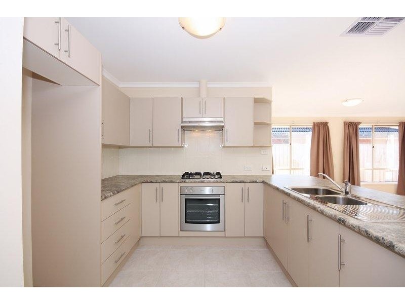 39 Strathaird Boulevard, Smithfield SA 5114