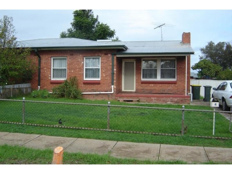 4 Wilkins Road, Elizabeth Downs SA 5113