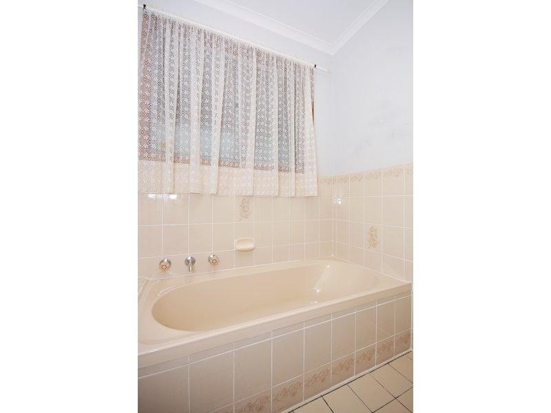 16 Haywood Close, Andrews Farm SA 5114