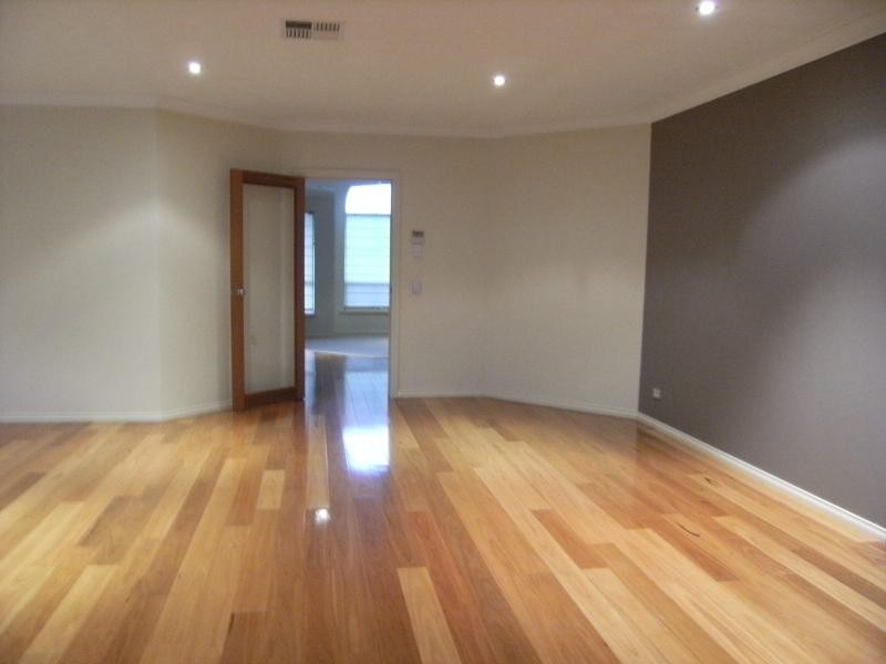 27 Falcon Drive, Hewett SA 5118