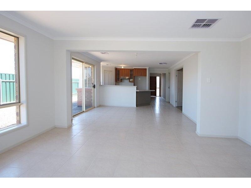 12 Baker Court, Blakeview SA 5114
